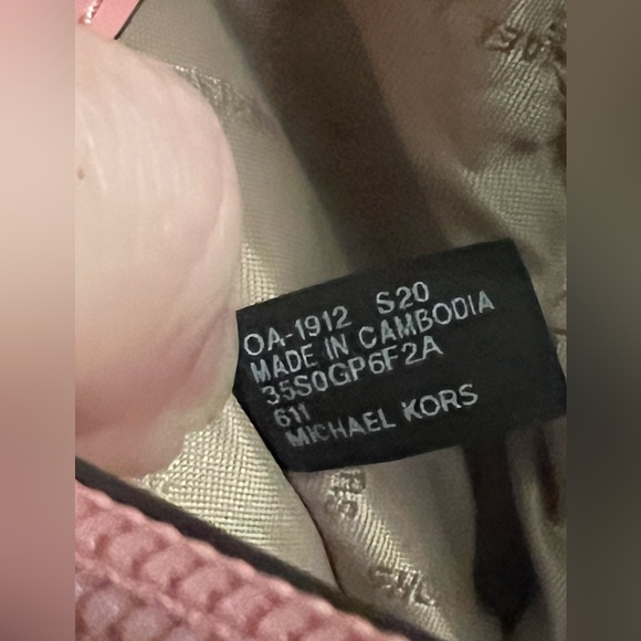 Michael Kors Peyton Shoulder Flap Bag – Carnation Vegan Leather - Picture 8 of 9